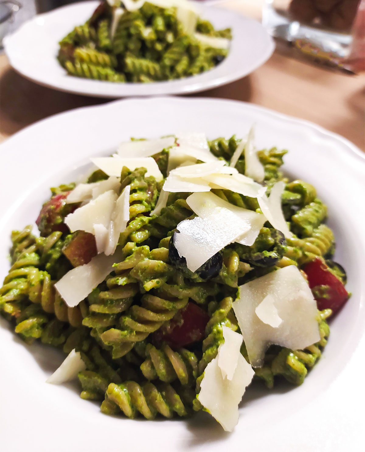fusilli arugula pesto