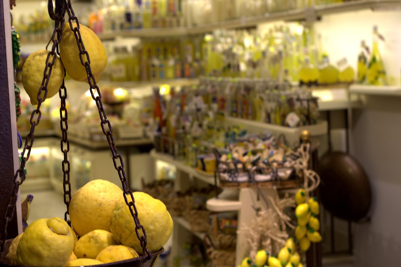 Limoncello shop in Amalfi