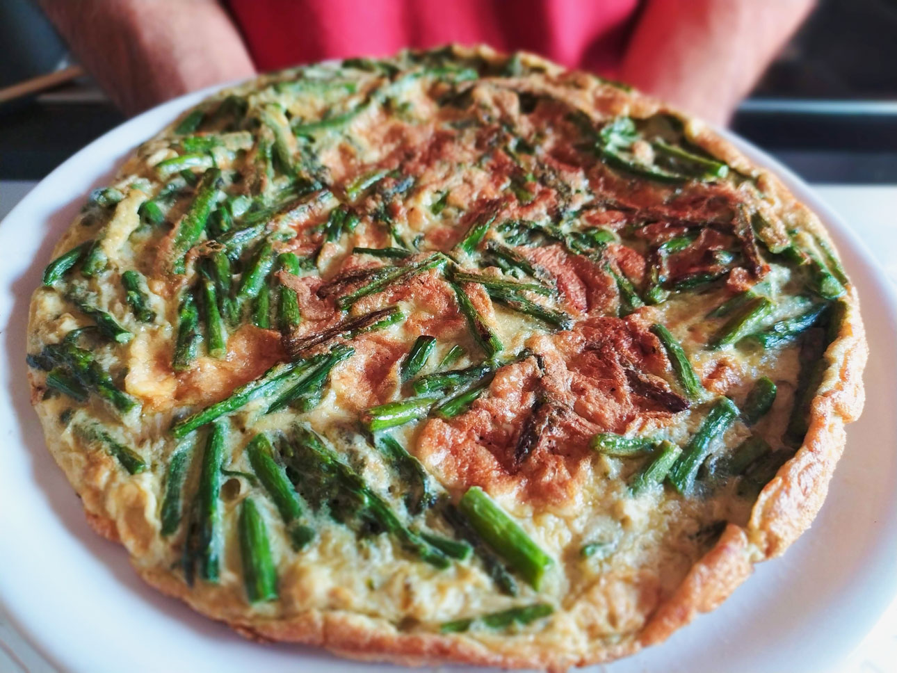 Crispy asparagus frittata