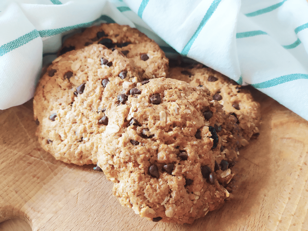 Dark Chocolate, Sultanas and Oat flakes Cookies