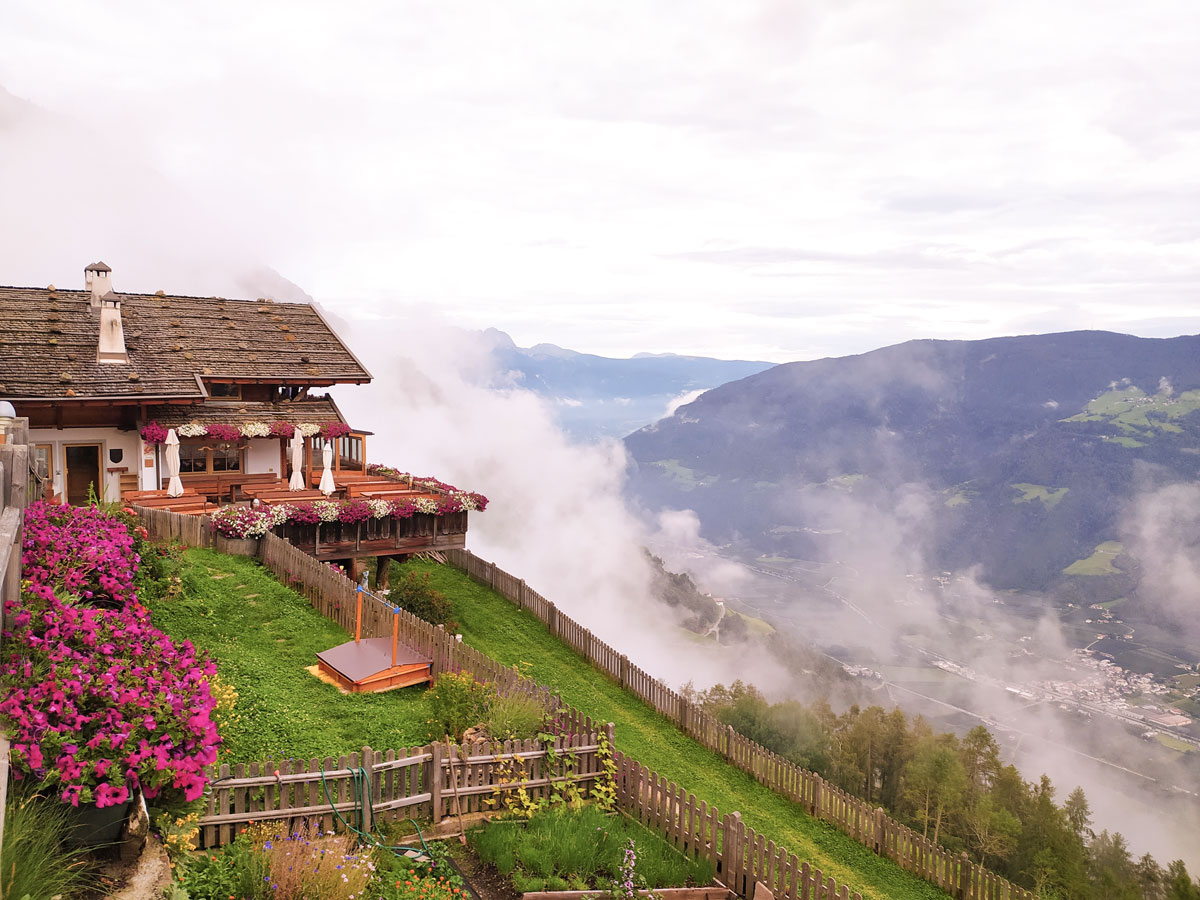 Maso Pirchhof and the valley