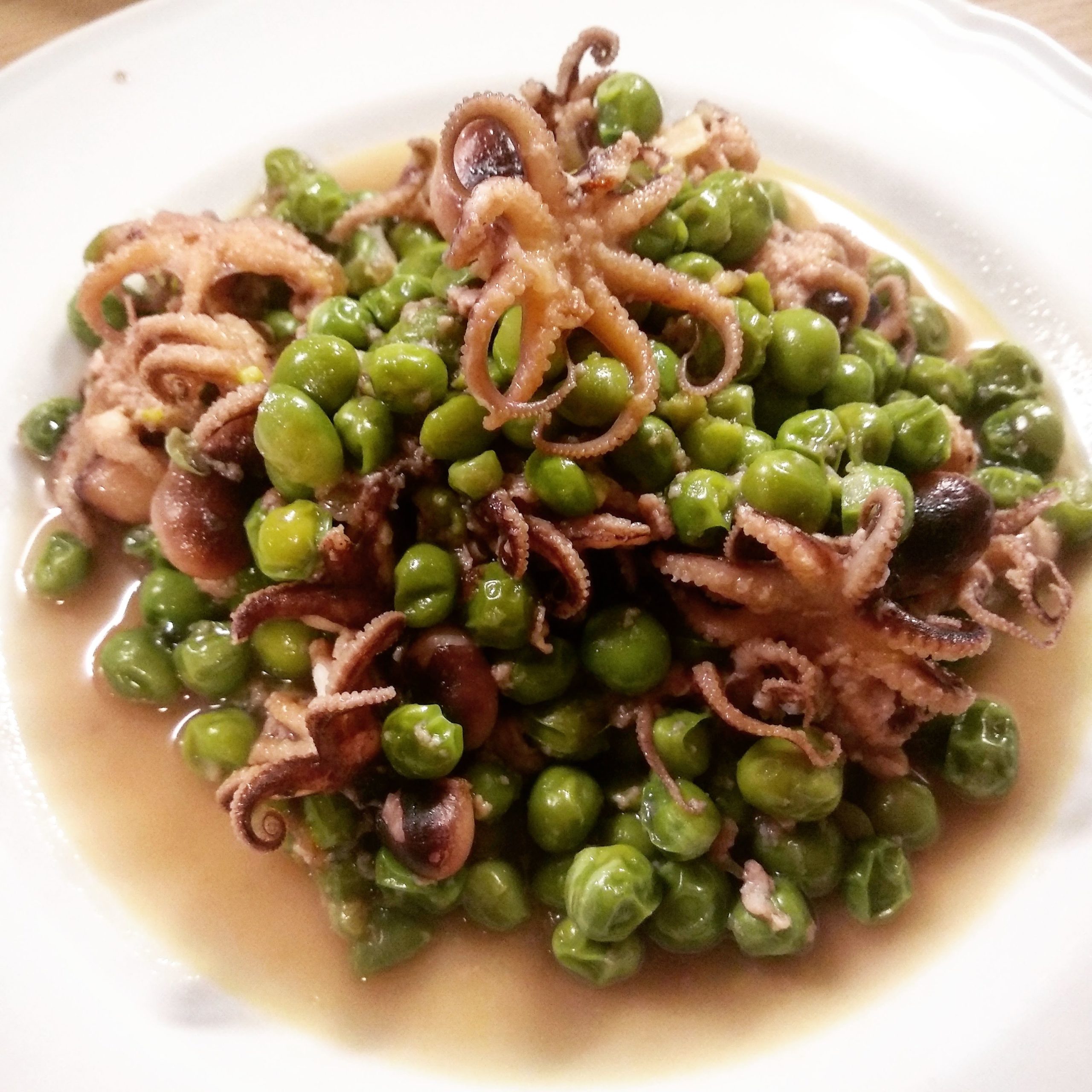 musky octopus with peas