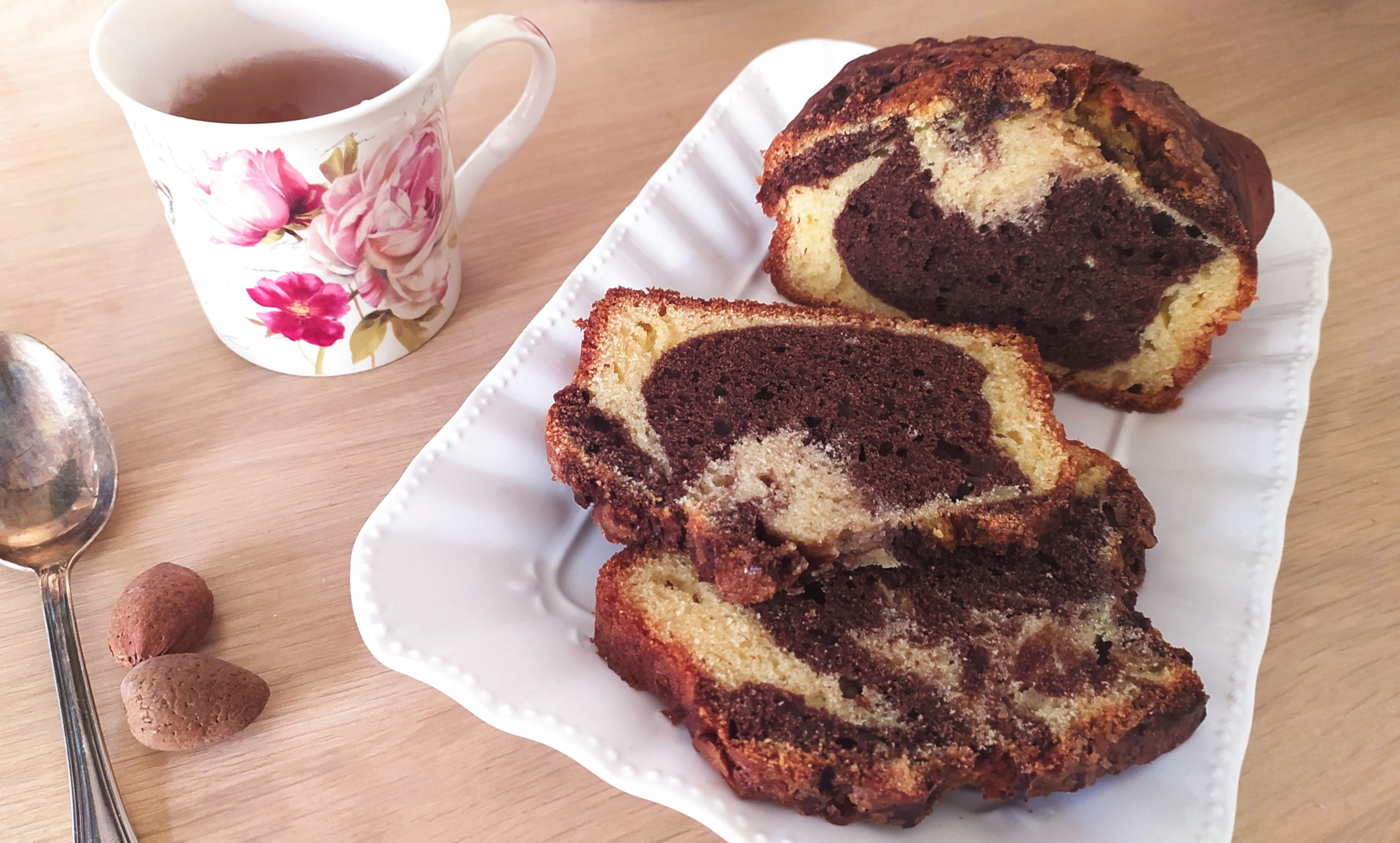 chocolate marbled bread with tea